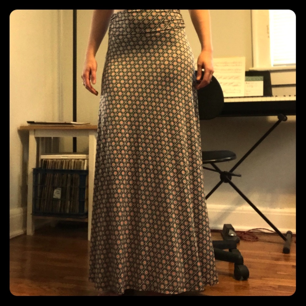 Geometric pattern maxi skirt